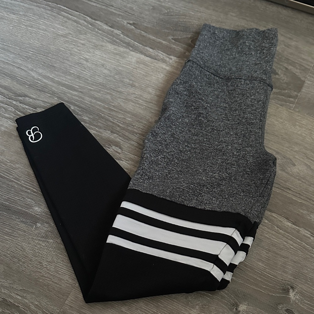 Bombshell Sportswear Women’s Gray & Black High-Waist Leggings with White Stripes
